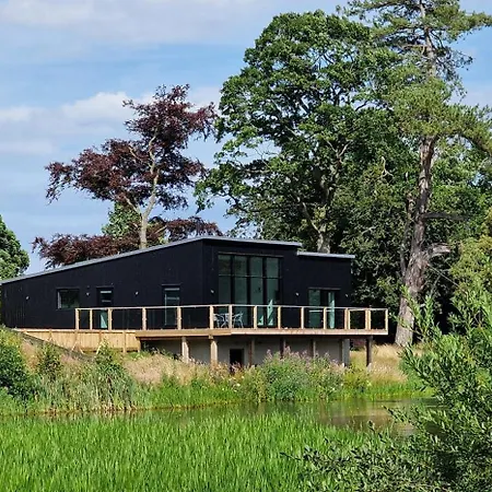 Otters Cove, Middleton Hall Estate Belford Exterior photo