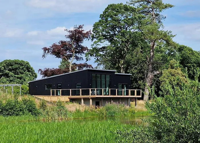 Otters Cove, Middleton Hall Estate