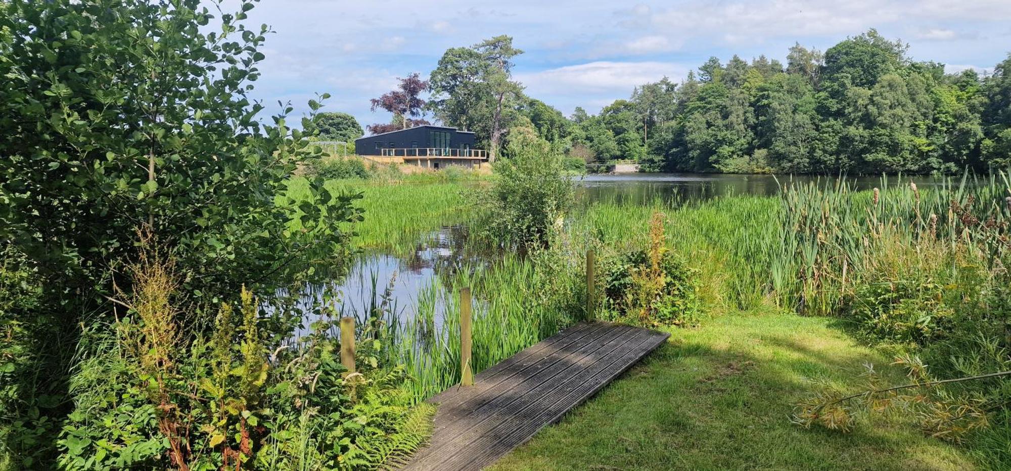 Otters Cove, Middleton Hall Estate Белфорд